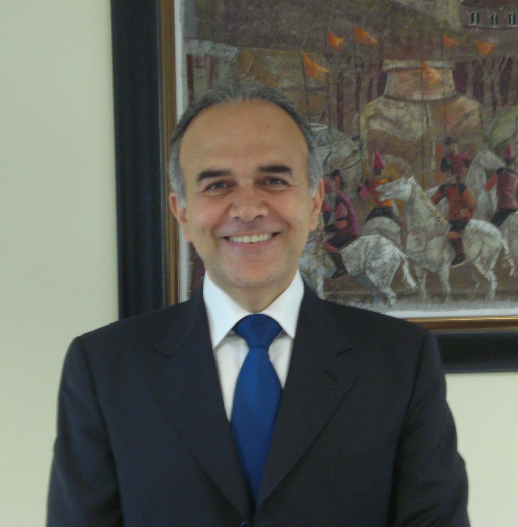 Fare il console al tempo della spending review “Doveri e oneri. Ma la diplomazia va rafforzata”