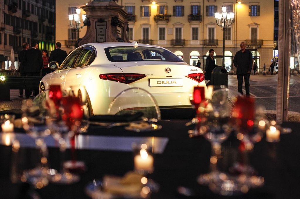 L’evento: una “cena in rosso” Alfa Romeo lunga&nbsp;tutt’Italia