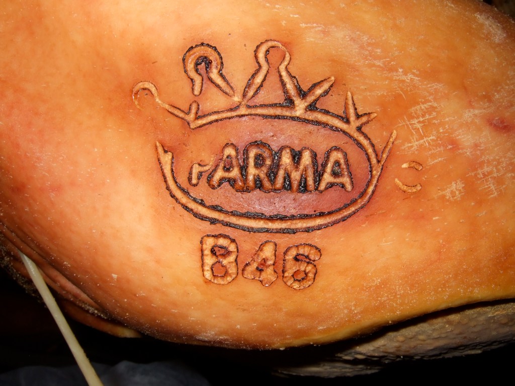 Brand Parma e prodotti farlocchi: adesso basta con l’avanspettacolo