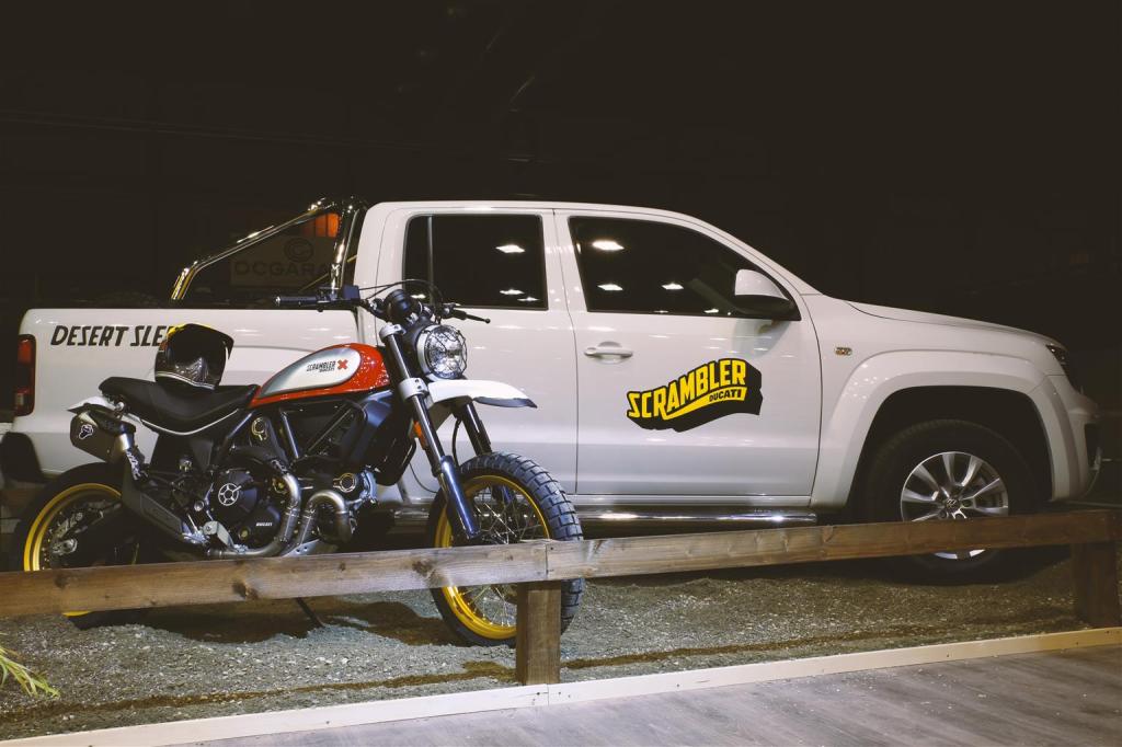 Cosa fanno al Motor Bike Expo, Volkswagen e Scrambler Ducati