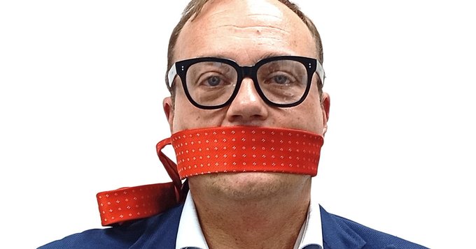 IL SOLITO CLICHÈ DI QUELLI BRAVI CHE IMPONGONO LA CICUTA (MA PERDONO LE ELEZIONI). SOLIDARIETÀ A CERNO E FERAZZOLI