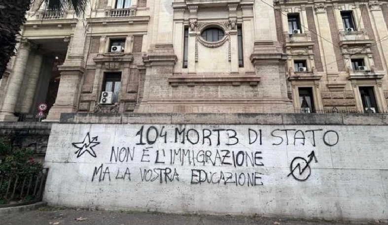 MINACCE DI MORTE A VALDITARA, FOTO DI MELONI A TESTA IN GIU’: E’ L’ITALIA (DEL CENTROSINISTRA), BELLEZZA